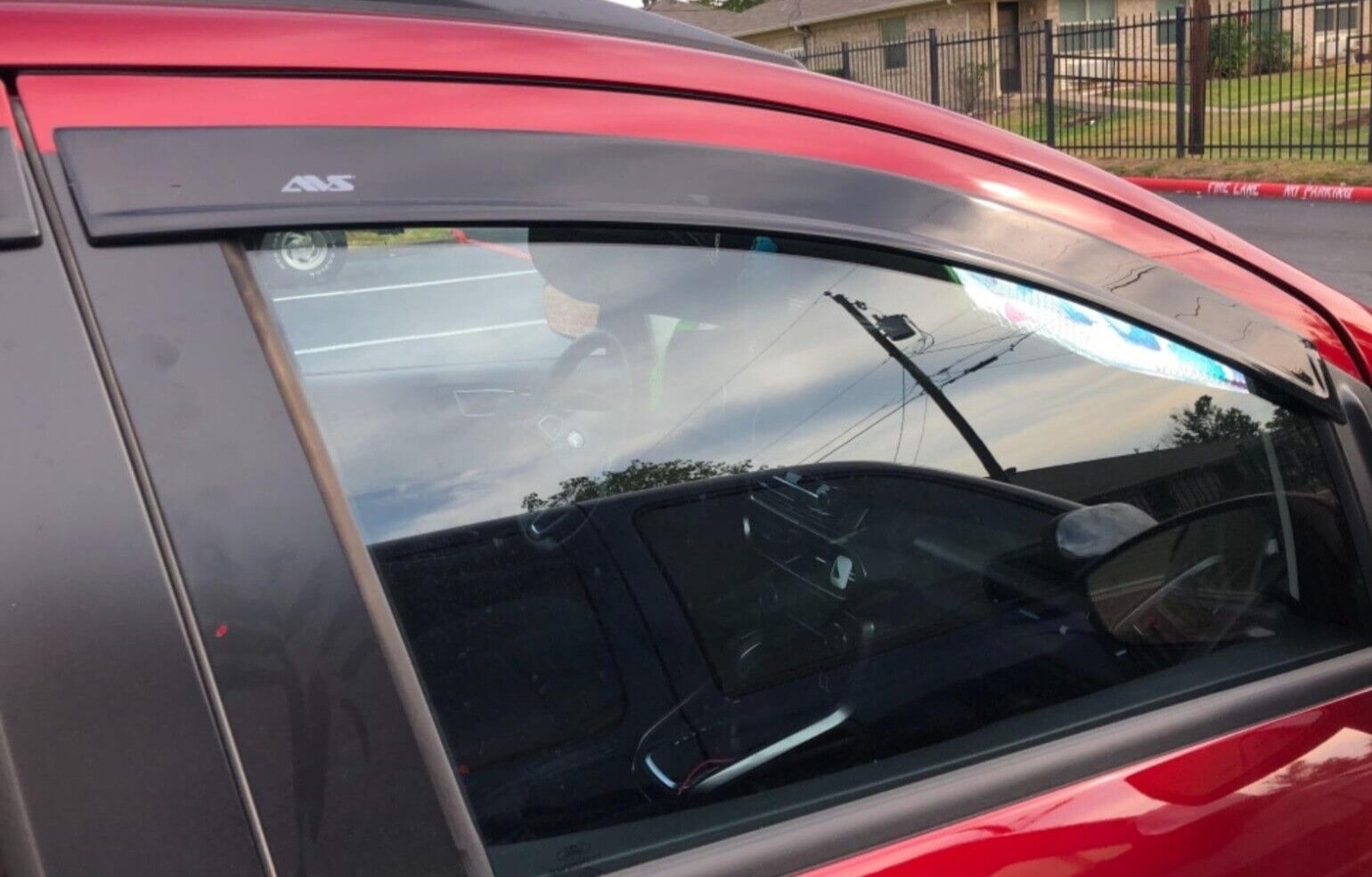 Дефлекторы боковых окон Low Profile Ventvisor для Ford EcoSport (2018–2022), тёмно-дымчатые Husky Liners — фото 3