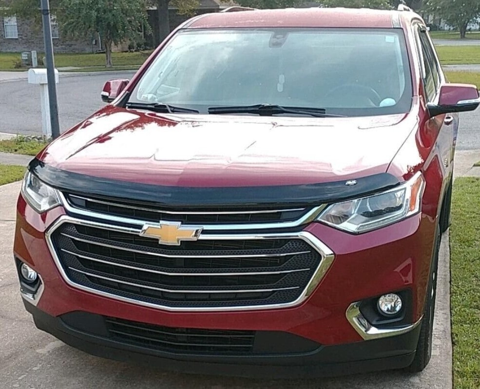 Дефлектор капота Hood Shield для Chevrolet Traverse (2018–2023), Traverse Limited (2024), средний профиль, тёмно-дымчатый Husky Liners — фото 6