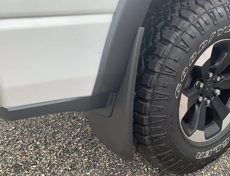 Брызговики задние Custom Molded для Ram 1500 (2019–2024), текстурированные чёрные Husky Liners — фото 5