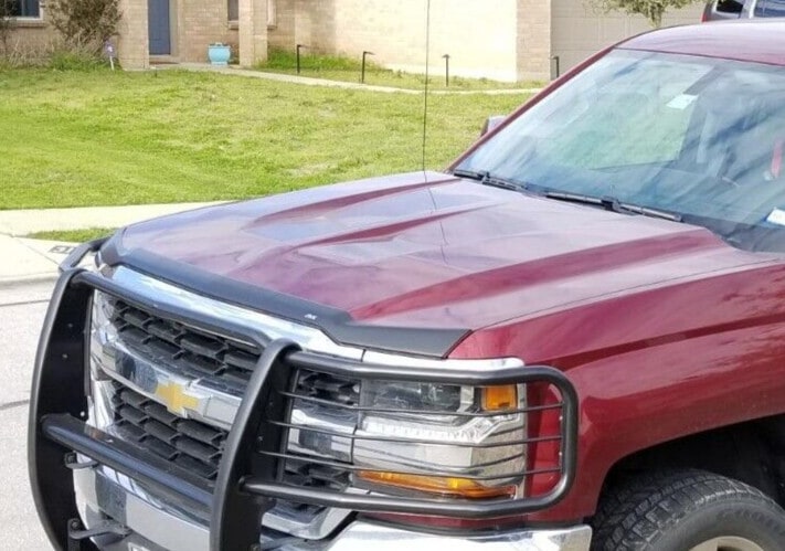 Дефлектор капота Aeroskin для Chevrolet Silverado 1500 (2016–2019), матовый чёрный Husky Liners — фото 3