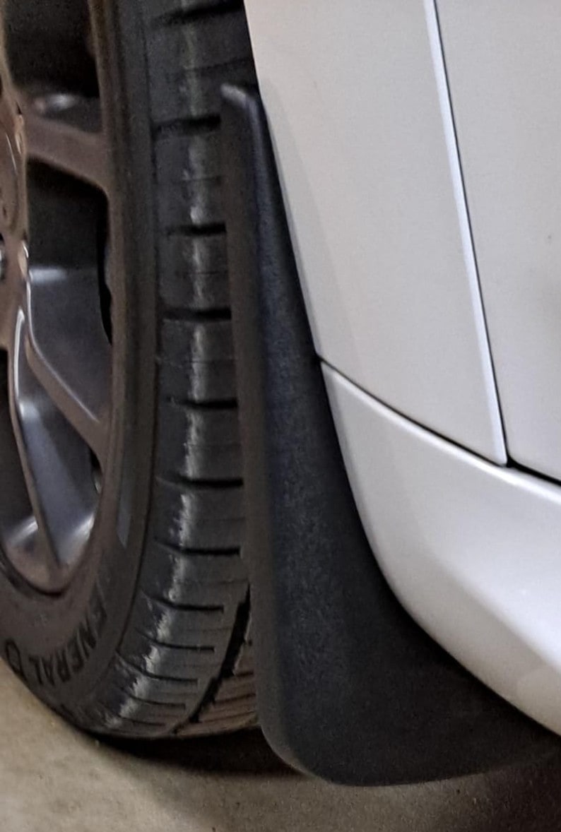 Брызговики передние Custom Molded для Jeep Grand Cherokee (2014–2022), текстурированные чёрные Husky Liners — фото 3