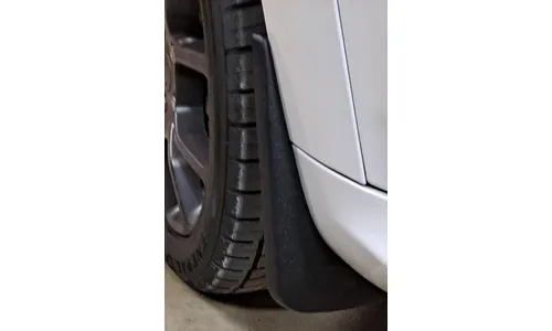 Брызговики передние Custom Molded для Jeep Grand Cherokee (2014–2022), текстурированные чёрные Husky Liners — фото 3