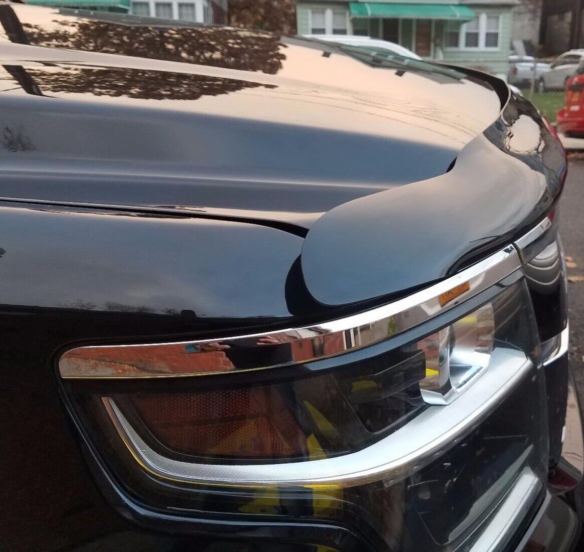 Дефлектор капота Hood Shield для Chevrolet Suburban (2015–2020), Tahoe, высокий профиль, тёмно-дымчатый Husky Liners — фото 4