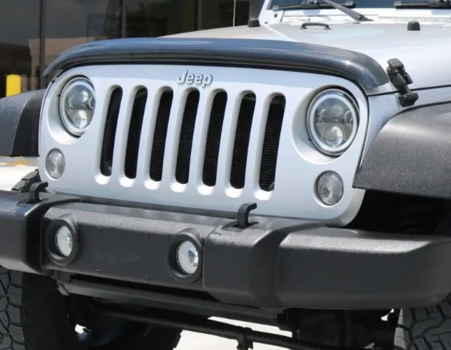 Дефлектор капота Hood Shield для Jeep Wrangler JK, высокий профиль, тёмно-дымчатый Husky Liners — фото 3