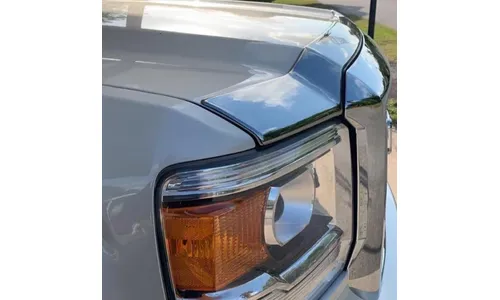 Дефлектор капота Aeroskin для GMC Sierra 1500 (2014–2019), хром Husky Liners — фото 1
