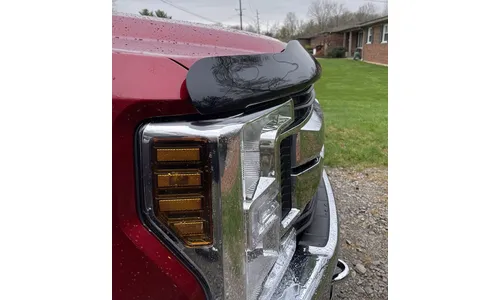 Дефлектор капота Hood Shield для Ford F-250/F-350/F-450 (2017–2022), высокий профиль, тёмно-дымчатый Husky Liners — фото 1