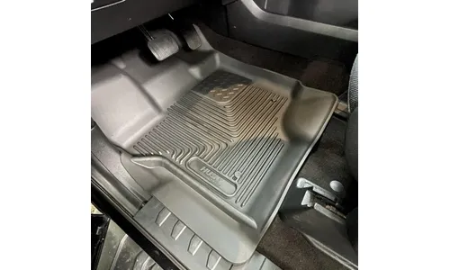 Передние коврики WeatherBeater для Ford F-150 (2015–2026), F-150 Raptor (2021–2026), F-150 Lightning (2022–2025) Husky Liners — фото 2