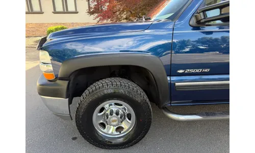Дефлектор капота Hood Shield для Chevrolet Silverado 1500/2500 (1999–2002), Suburban (2000–2006), Tahoe, высокий профиль, тёмно-дымчатый Husky Liners — фото 4