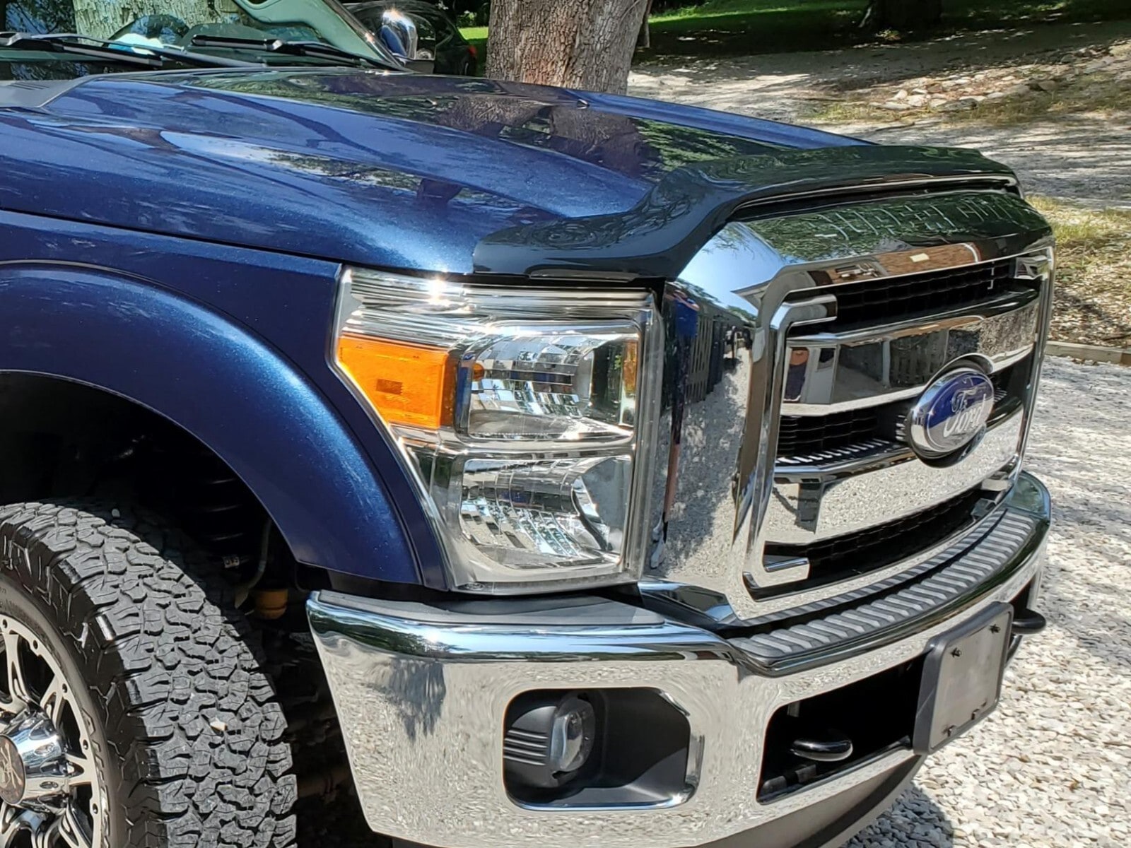 Дефлектор капота Hood Shield для Ford F-250/F-350/F-450 (2011–2016), F-550, высокий профиль, тёмно-дымчатый Husky Liners — фото 5