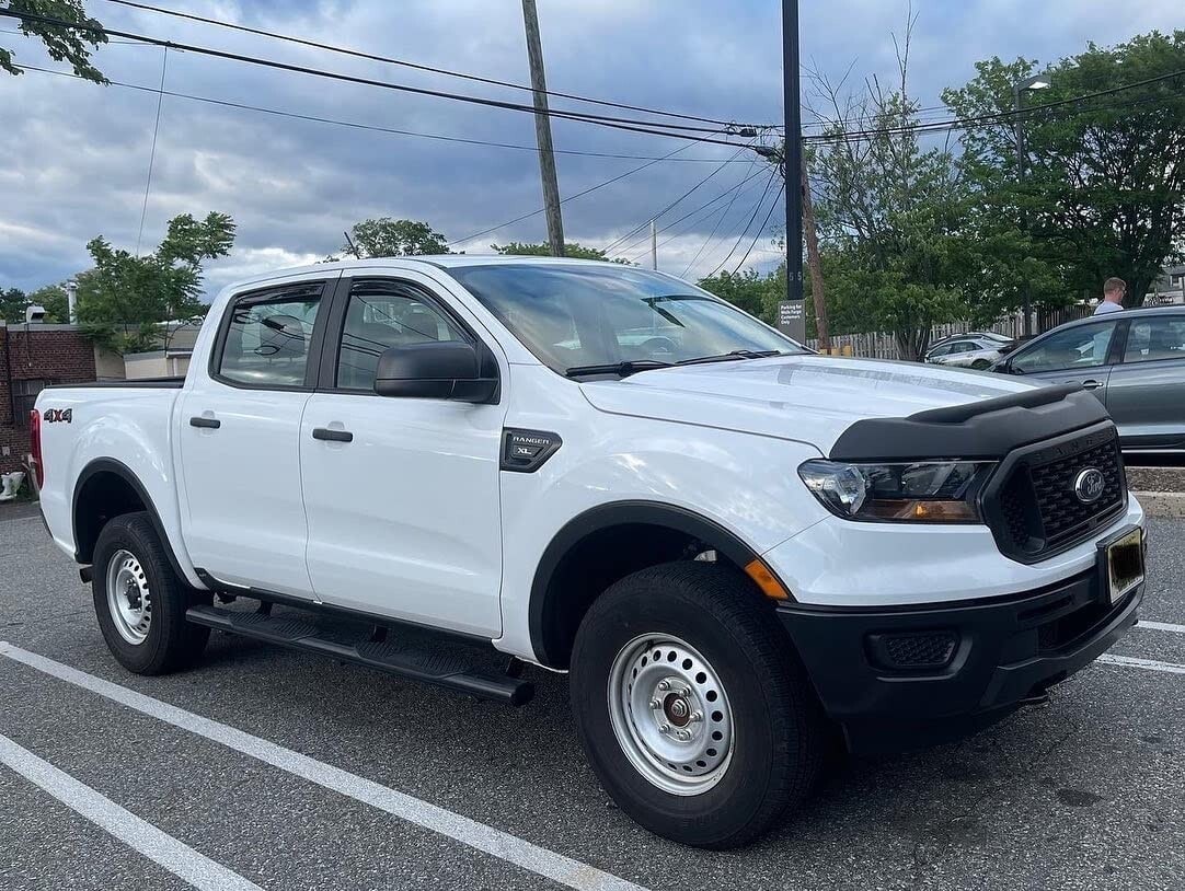 Дефлектор капота Aeroskin II для Ford Ranger (2019–2023), текстурированный чёрный Husky Liners — фото 4