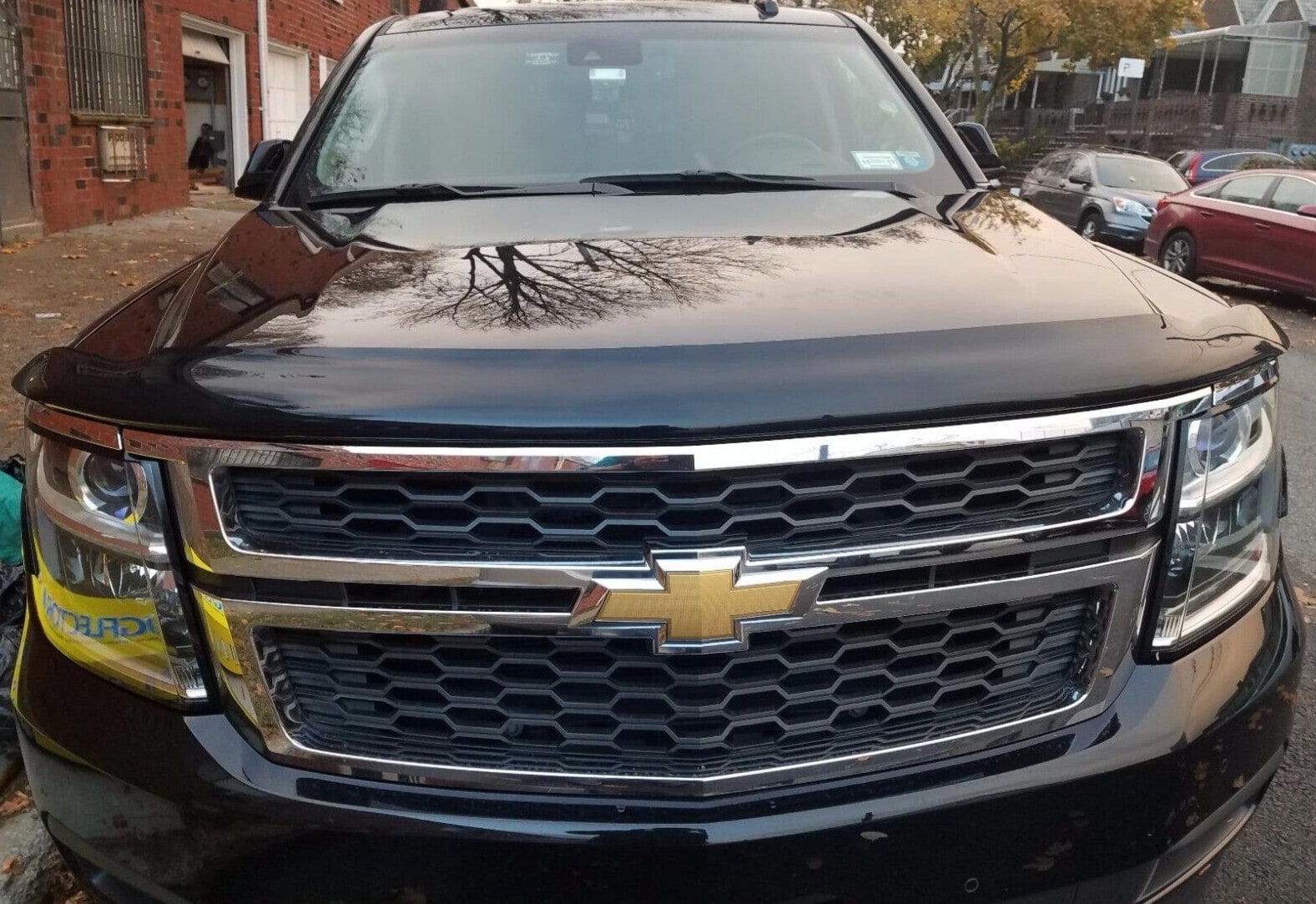 Дефлектор капота Hood Shield для Chevrolet Suburban (2015–2020), Tahoe, высокий профиль, тёмно-дымчатый Husky Liners — фото 3