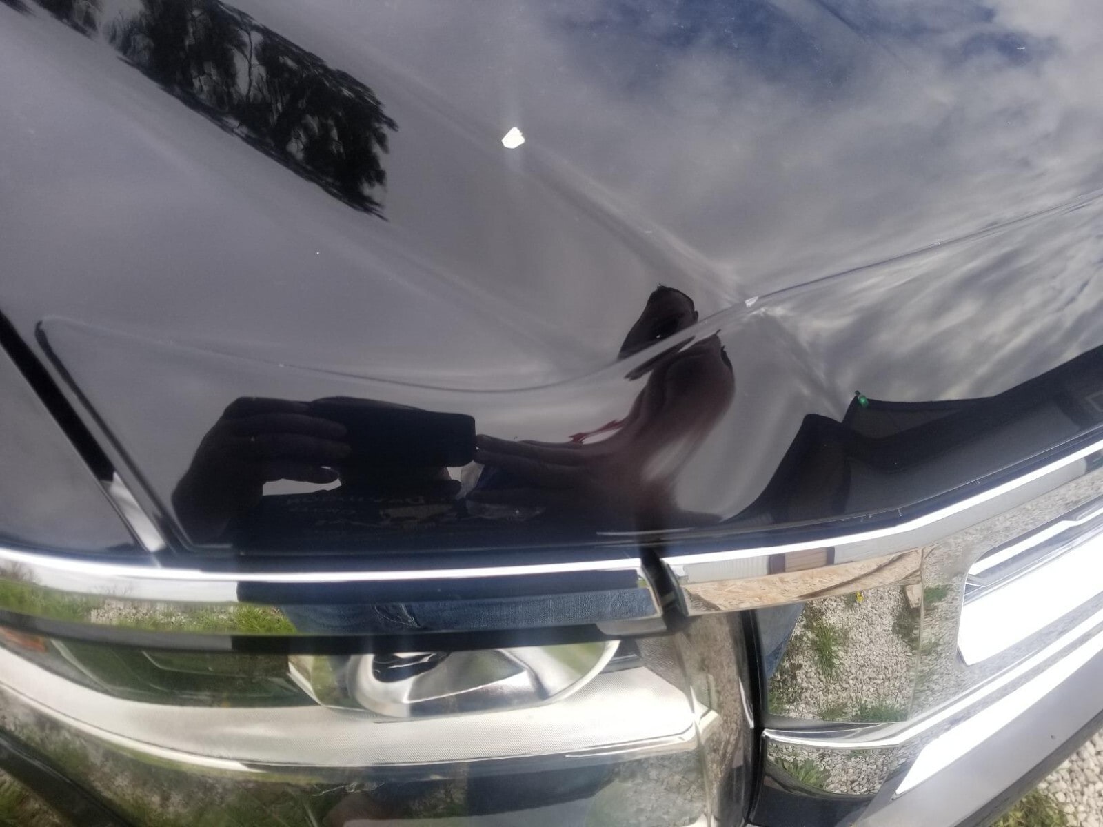 Дефлектор капота Aeroskin для Chevrolet Suburban (2015–2020), Tahoe, тёмно-дымчатый Husky Liners — фото 4