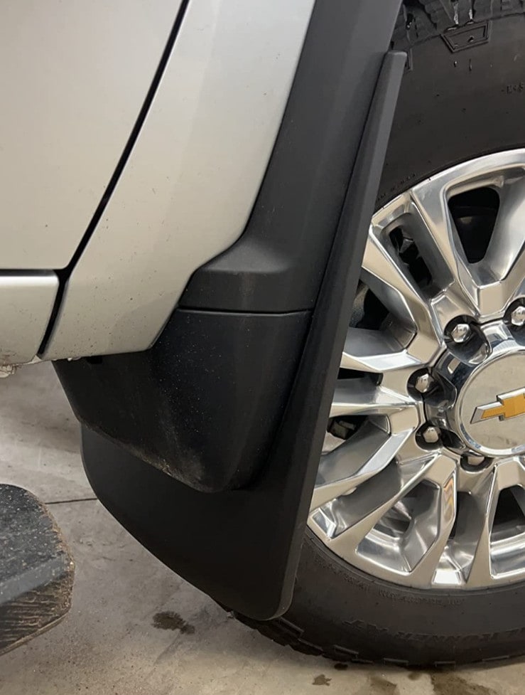Брызговики передние и задние Custom Molded для Chevrolet Silverado 2500 HD / 3500 HD (2020–2026), текстурированные чёрные Husky Liners — фото 3
