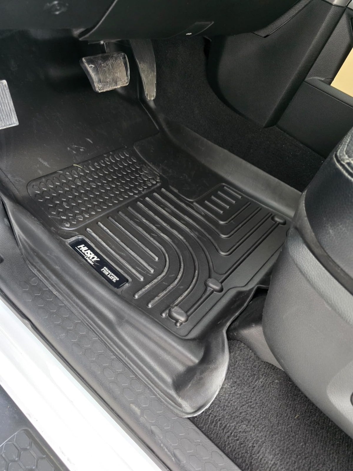 Передние коврики WeatherBeater для Ram 1500 (2002–2018), 2500/3500 (2003–2018), 1500 Classic (2019–2024) Husky Liners — фото 3
