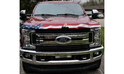 Дефлектор капота American Flag для Ford F-250/F-350/F-450 (2017–2022) Husky Liners — фото 2
