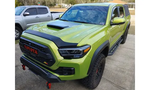 Дефлектор капота Aeroskin для Toyota Tacoma III, тёмно-дымчатый Husky Liners — фото 3