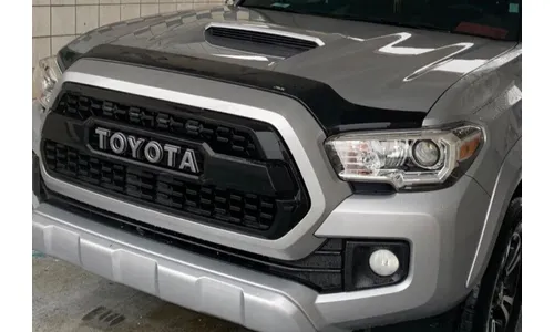 Дефлектор капота Aeroskin для Toyota Tacoma III, тёмно-дымчатый Husky Liners — фото 4