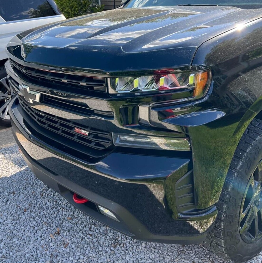 Дефлектор капота Aeroskin для Chevrolet Silverado 1500 (2019–2026), тёмно-дымчатый Husky Liners — фото 4