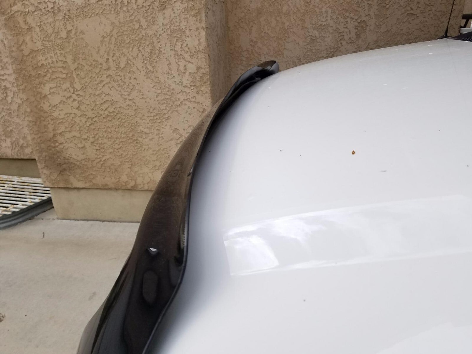 Дефлектор капота Hood Shield для Ford E-Series (2008–2026), высокий профиль, тёмно-дымчатый Husky Liners — фото 4
