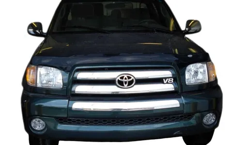 Дефлектор капота Hood Shield для Toyota Tundra (2000–2006), Sequoia (2001–2004), высокий профиль, тёмно-дымчатый Husky Liners — фото 2