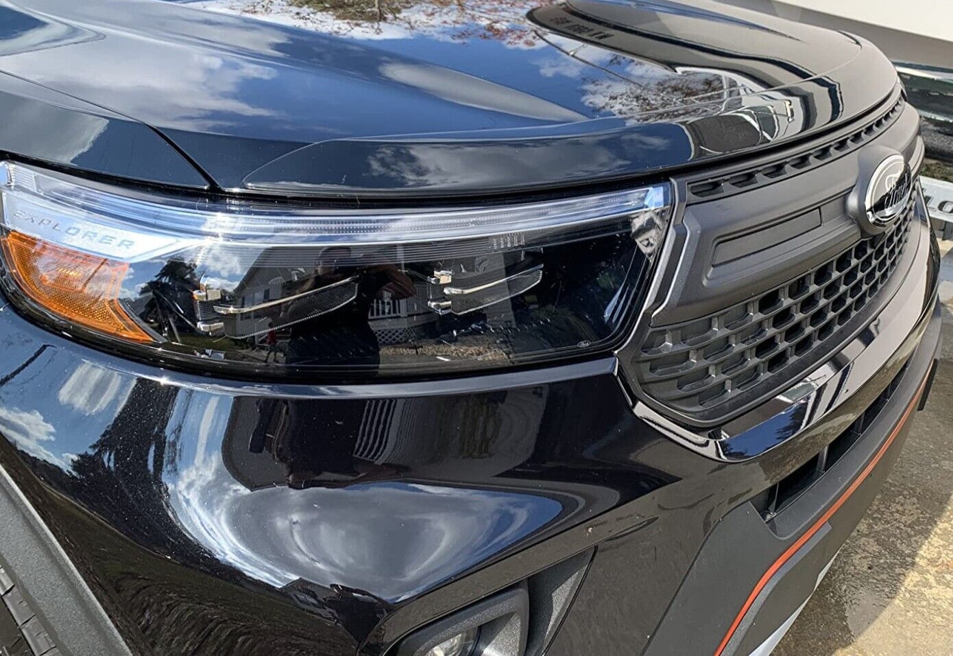 Дефлектор капота Aeroskin для Ford Explorer VI, тёмно-дымчатый Husky Liners — фото 3