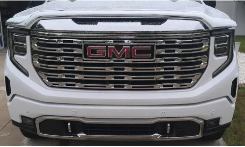 Дефлектор капота Hood Shield для GMC Sierra 1500 (2019–2026), высокий профиль, хром Husky Liners — фото 1