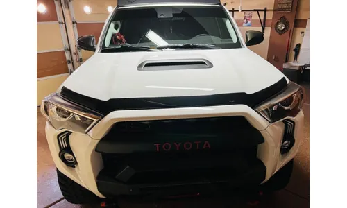 Дефлектор капота Aeroskin для Toyota 4Runner V, тёмно-дымчатый Husky Liners — фото 5