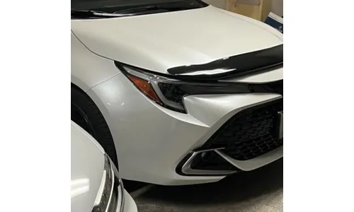 Дефлектор капота Hood Shield для Toyota Corolla (2020–2026), средний профиль, тёмно-дымчатый Husky Liners — фото 4