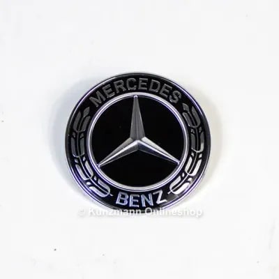 Черная эмблема Mercedes-Benz на передний бампер — фото 1