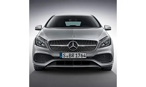 Решетка радиатора Diamond Mercedes-Benz A-Класс W176 рестайлинг, хром — фото 2