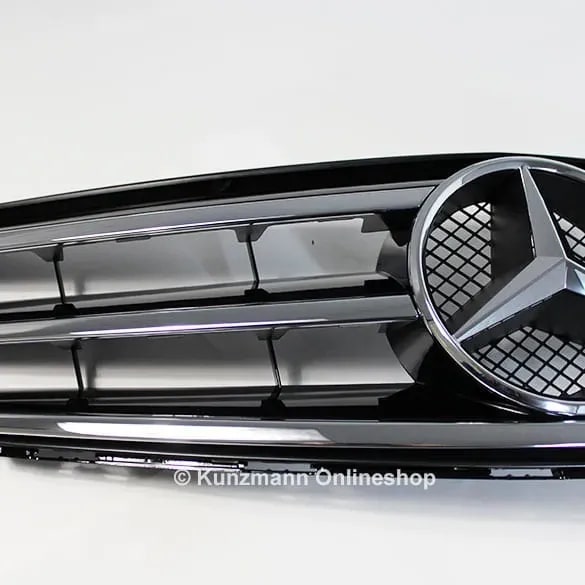 Черная решетка радиатора AMG Edition C Mercedes-Benz C-Класс W204/S204 с хромированной отделкой — фото 3