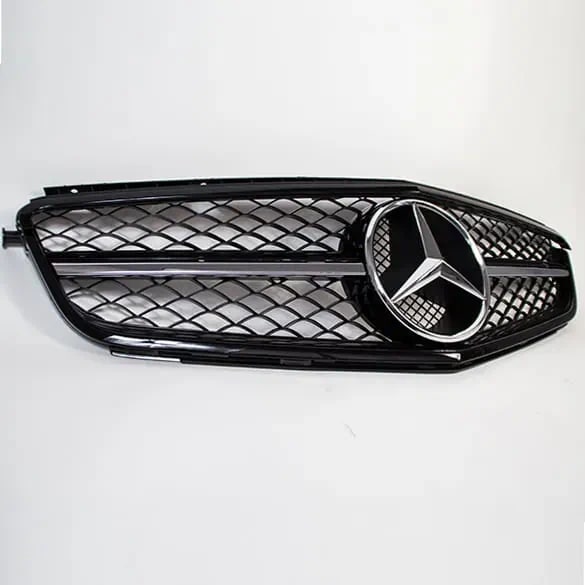 Черная глянцевая решетка Edition 507 C 63 AMG Mercedes-Benz C-Класс W204/S204 без Distronic — фото 3