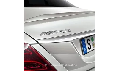 Шильдик AMG Mercedes-Benz C-Класс W205 на крышку багажника — фото 1