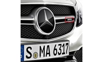 Эмблема E 63 AMG Mercedes-Benz E W212 на решетку радиатора — фото 1