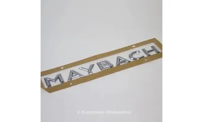 Шильдик Maybach Mercedes-Benz S-Class W222/V222/X222 на крышку багажника — фото 1