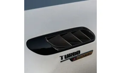 Шильдик Turbo E Performance Mercedes-Benz C W206 на крыло, черный — фото 1