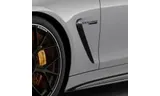 Комплект шильдиков V8 Biturbo 4Matic+ на крылья Mercedes-AMG GT C192, темный хром, 2 шт. — фото 3