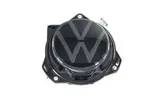 Эмблема R Volkswagen Golf 8 на крышку багажника, черная — фото 4