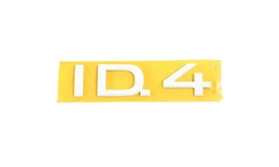 Белый шильдик ID.4 Volkswagen ID.4 на крышку багажника — фото 1